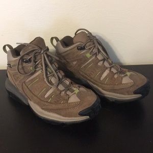Vasque Hightop Hiking Boots